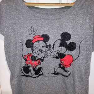 Mickey & Minnie Disney Parks Women’s Shirt Sz M